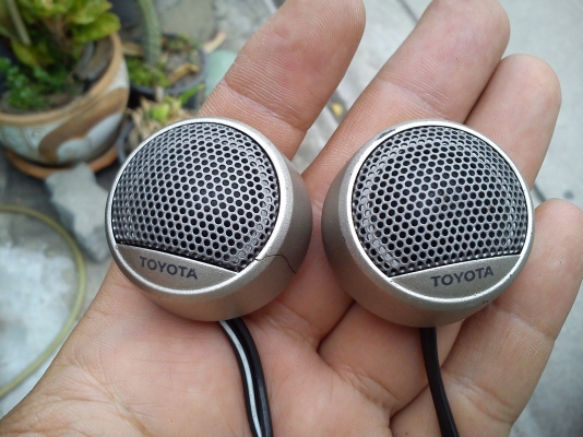 ทวิสเตอร์ติดรถยนต์ แบบโดมผ้าของTOYOTA