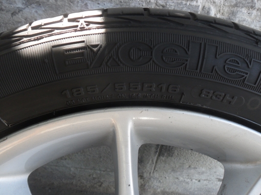 ล้อแม็ก 16นิ้ว 4รู100 พร้อมยาง สวยๆ 4 ล้อ ราคา 5500 บาท