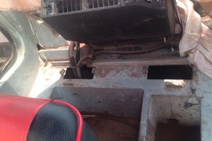 KOBELCO MARK III SK 200 รถบอดี้สวยสภาพดีพร้อมทำงานได้เลยครับ เครื่องเดิมปั๊มเดิมๆแห้งดีแรงดี ภายในเก๋งสะอาดคอนโทรลง่าย ไฟฟ้าตัด หน้าจอยยังอยู่ครับ ภายนอกบูมอาร์มสวยมีปะมีดามบ้างเล็กน้อย ช่วงล่างโซ่บูทใบแทรกหนาดีประมาณ 70\% พร้อมใช้งาน เอกสารสัญญาซื้อขาย รา KOBELCO MARK III SK 200 รถบอดี้สวยสภาพดีพร้อมทำงานได้เลยครับ เครื่องเดิมปั๊มเดิมๆแห้งดีแรงดี ภายในเก๋งสะอาดคอนโทรลง่าย ไฟฟ้าตัด หน้าจอยยังอยู่ครับ ภายนอกบูมอาร์มสวยมีปะมีดามบ้างเล็กน้อย ช่วงล่างโซ่บูทใบแทรกหนาดีประมาณ 70\% พร้อมใช้งาน เอกสารสัญญาซื้อขาย รา