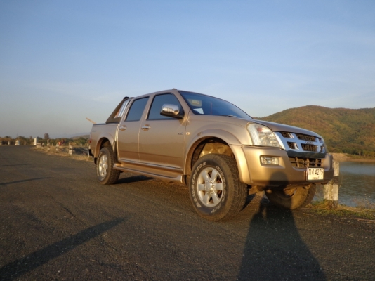 2005 ISUZU, 3.0 LS CAB 4 D-MAX 4WD เครื่องI-TEQ 4ประตู ขับ4 ไม่มีชน ไม่มีน้ำท่วม ล้อแม็กซ์ สูงใหญ่ หล่อล่ำยาง265/70/16