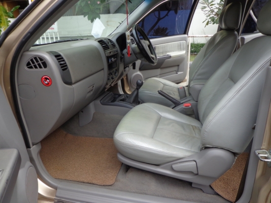 2005 ISUZU, 3.0 LS CAB 4 D-MAX 4WD เครื่องI-TEQ 4ประตู ขับ4 ไม่มีชน ไม่มีน้ำท่วม ล้อแม็กซ์ สูงใหญ่ หล่อล่ำยาง265/70/16