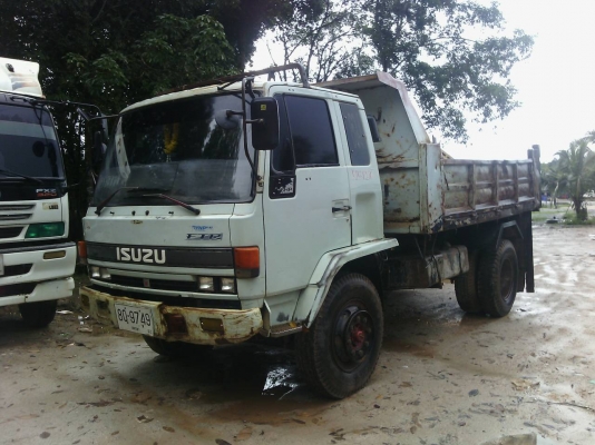 ขายรถบรรทุก 6 ล้อดัมพ์ใหญ่ ISUZU ROCKY 195 แรงม้า ราคา 620000 มี 2 คัน