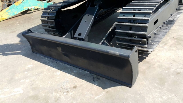 ขาย รถขุด KOMATSU รุ่น PC30MR  แทร็กเหล็ก สวย ท้ายกลม คล่องตัว มือสองญี่ปุ่น เช็คสภาพแล้ว ดีมาก มือถือ/LINE ID :0818753444