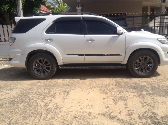 Toyota Fortuner TRD 3L