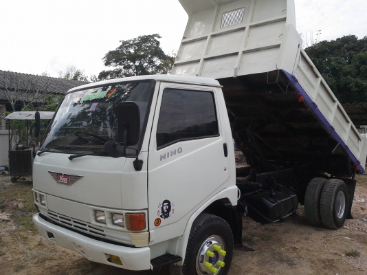 คุณ สุทิสา จ.สมุทธสาคร รับรถกลับเเล้ว ขอบคุณครับ  ขาย6ล้อดั้มFB112 ห้างแท้ 117เเรง สภาพสวยเดิม 100\% พร้อมใช้งานทุกระบบ F หน้า-หลัง ยาง 8.25 เล่มพร้อมโอน ต่อรองได้