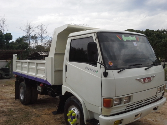 คุณ สุทิสา จ.สมุทธสาคร รับรถกลับเเล้ว ขอบคุณครับ  ขาย6ล้อดั้มFB112 ห้างแท้ 117เเรง สภาพสวยเดิม 100\% พร้อมใช้งานทุกระบบ F หน้า-หลัง ยาง 8.25 เล่มพร้อมโอน ต่อรองได้