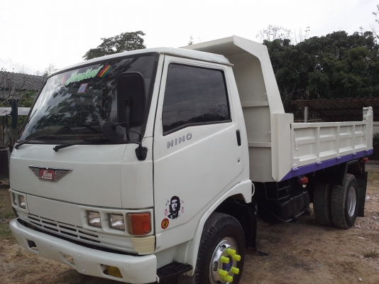 คุณ สุทิสา จ.สมุทธสาคร รับรถกลับเเล้ว ขอบคุณครับ  ขาย6ล้อดั้มFB112 ห้างแท้ 117เเรง สภาพสวยเดิม 100\% พร้อมใช้งานทุกระบบ F หน้า-หลัง ยาง 8.25 เล่มพร้อมโอน ต่อรองได้