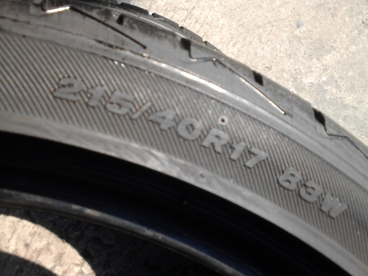 215/40R17 BRIDGESTONE PLAY Z มี 2 เส้น TEL.081-427-3941 215/40R17 BRIDGESTONE PLAY Z มี 2 เส้น TEL.081-427-3941
