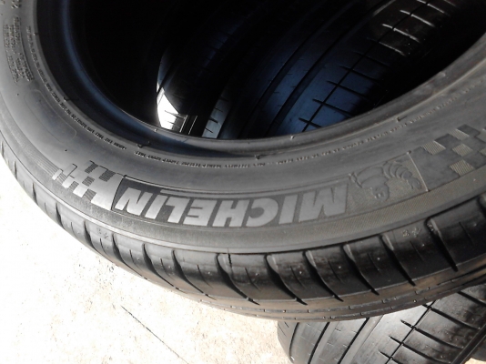 205/55R16 MICHELIN PILOT SPORT3 ชุด 4 เส้น TEL.081-427-3941 205/55R16 MICHELIN PILOT SPORT3 ชุด 4 เส้น TEL.081-427-3941