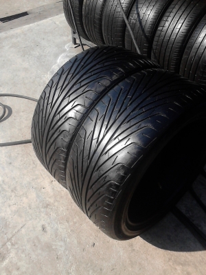 245/45R18  TRIANGLE TR968  ปี2014  มี  2 เส้น  TEL.081-427-3941