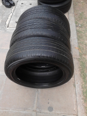 215/50R17 BRIDGESTONETURANZA GR-90 ปี2012  มี 3 เส้น TEL.081-427-3941