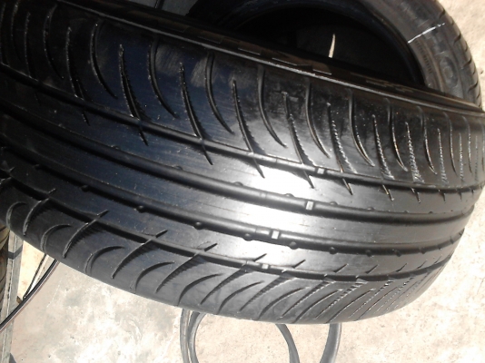 215/50R17 KUMHO ECSTA  SPT  ปี 2012 ไมีมีปะ   มี 1  เส้น  TEL.081-427-3941