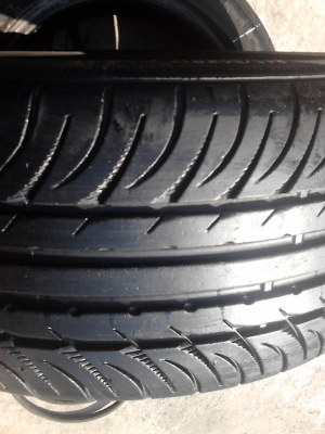 215/50R17 KUMHO ECSTA  SPT  ปี 2012 ไมีมีปะ   มี 1  เส้น  TEL.081-427-3941