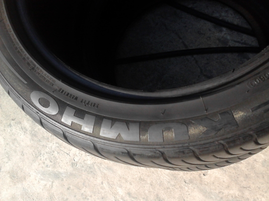 215/50R17 KUMHO ECSTA  SPT  ปี 2012 ไมีมีปะ   มี 1  เส้น  TEL.081-427-3941