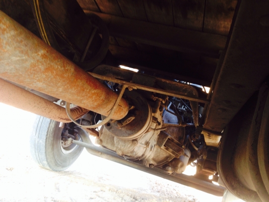 ขายหกล้อ ISUZU-KS32 มีภาพวีดีโอ เครื่อง 110 แแรงม้า หัวยกได้ กระบะยาว 5.ม ราคา 188,000 บาท พวงมาลัยเ