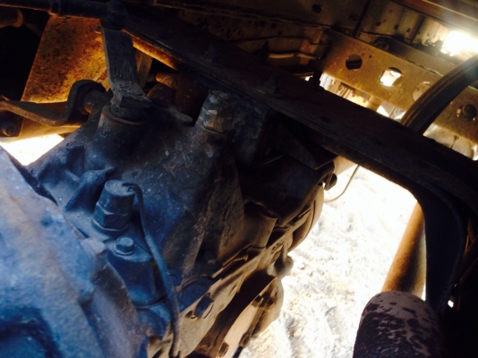 ขายหกล้อ ISUZU-KS32 มีภาพวีดีโอ เครื่อง 110 แแรงม้า หัวยกได้ กระบะยาว 5.ม ราคา 188,000 บาท พวงมาลัยเ