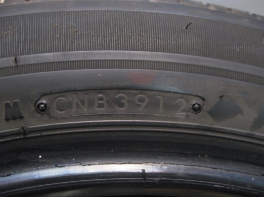 ขายยาง 215/55R17  ปี 12 ชุด 4 เส้น2000