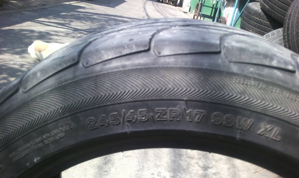 245/45R17 FORCEUM  มี 2 เส้น TEL.081-427-3941