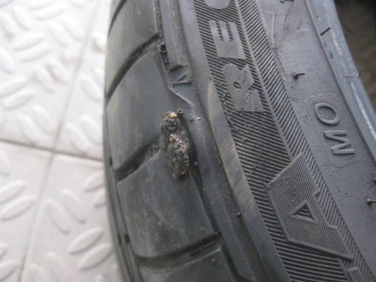 245/40R18,265/35R18 ปี 13 ชุด 4 เส้น E300 Bluetec