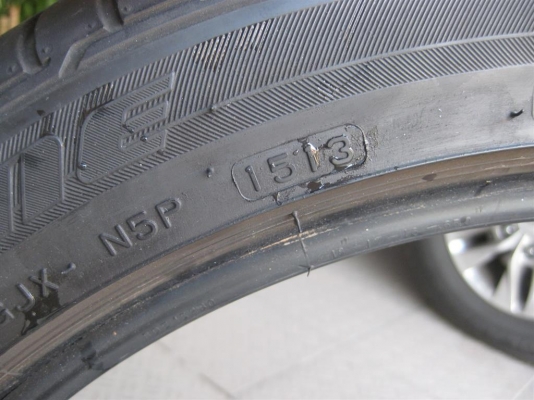 245/40R18,265/35R18 ปี 13 ชุด 4 เส้น E300 Bluetec