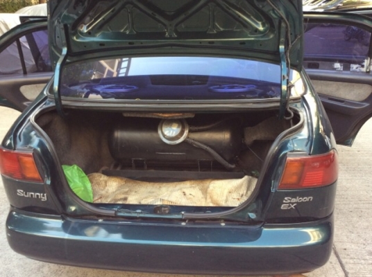 ขายรถนิสสัน ซันนี่ B14 เครื่อง 1.5 เกียร์ออโต้ ติดแก๊ส LPG เพาเวอร์ ไฟฟ้าทั้งคัน ภายในเบาะเดิมสวยสะอาด แอร์เย็นหนาว วิทยุCD สีเต็มเงามีริ้วรอย ยางใหม่ รถขับดี พร้อมใช้เลยครับ