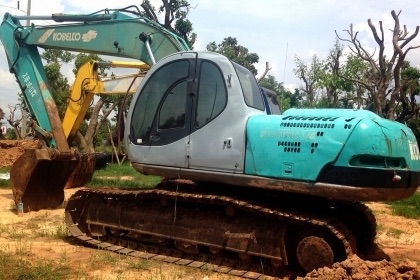 ขายด่วนๆครับ KOBELCO มาร์ค 5 SUPER SK 200 หัวฮอล์ ไฟฟ้าครบ ภายในสวย เครื่องเดิมปั๊มเดิมแรงดีเร็วดี ภายนอกบูมอาร์มสวย ช่วงล่างเอวแน่นดีครับ โซ่ใบแทรกสภาพดีประมาณ 70\% พร้อมทำงานได้เลย เอกสารทะเบียน ราคาต่อรองได้ครับ