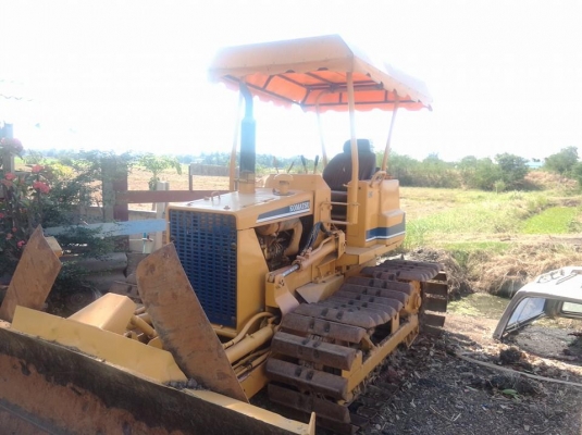 แทรกเตอร์ D 20 รุ่น 5 กระบอกปรับได้ 5 ทิศทาง แทรกเตอร์ D 20 รุ่น 5 กระบอกปรับได้ 5 ทิศทาง