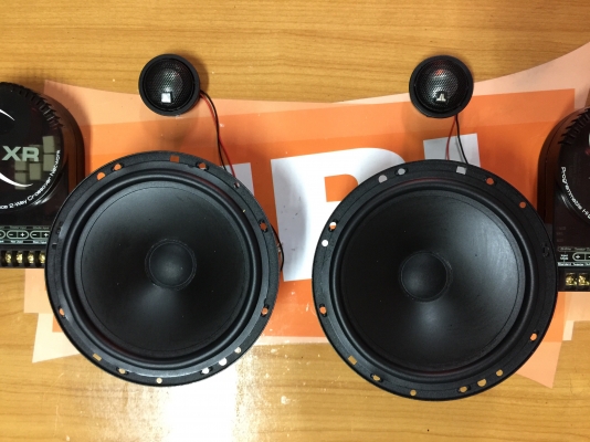 ขายลำโพงกลางแหลม JL 6.5" รุ่น evolution XR 650 CSi. ขายลำโพงกลางแหลม JL 6.5" รุ่น evolution XR 650 CSi.