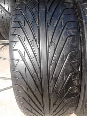245/45R18  TRIANGLE TR968  ปี2014  มี  2 เส้น  TEL.081-427-3941