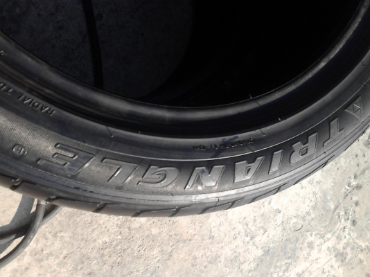 245/45R18  TRIANGLE TR968  ปี2014  มี  2 เส้น  TEL.081-427-3941