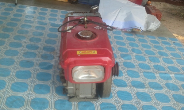 ต้องการขายรถไถนาเก่าเก็บ