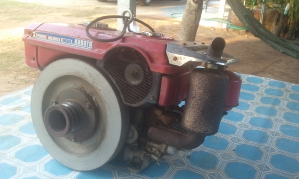 ต้องการขายรถไถนาเก่าเก็บ