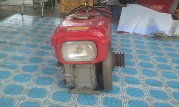 ต้องการขายรถไถนาเก่าเก็บ