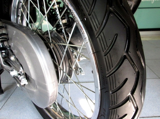 SPARK115 i (สตาร์ทมือ) สีนํ้าเงินนํ้าตาล รถเดือน ส.ค.ปี 57 ไมล์ 2 พันโล รถมีเกียที่ประหยัดน้ำมันที่สุด 84 กม./ ลิตร แถม 2 รายการ 26900 SPARK115 i (สตาร์ทมือ) สีนํ้าเงินนํ้าตาล รถเดือน ส.ค.ปี 57 ไมล์ 2 พันโล รถมีเกียที่ประหยัดน้ำมันที่สุด 84 กม./ ลิตร แถม 2 รายการ 26900