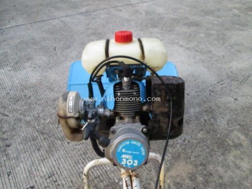 เครื่องกำจัดวัชพืชในร่องข้าว     MARUYAMA    MKC303   รหัสสินค้า : 14001597หรือเพิ่มเติมไดที่ www.nihonmono.com
