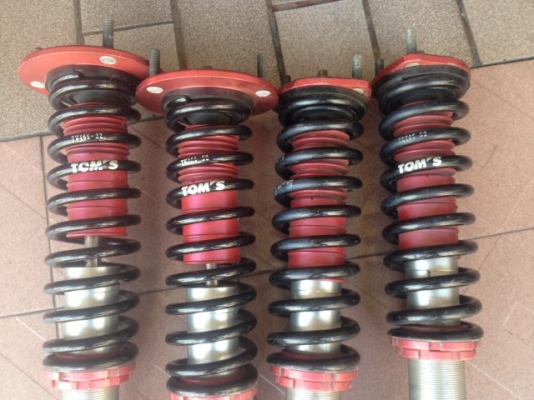 โช้คปรับเกลียว TOM S ใส่ LEXUS ของเก่าญี่ปุ่นสภาพสวยไม่เคยใช้งานในไทย