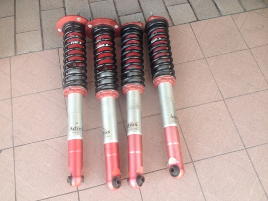 โช้คปรับเกลียว TOM S ใส่ LEXUS ของเก่าญี่ปุ่นสภาพสวยไม่เคยใช้งานในไทย