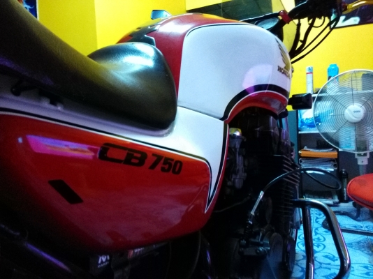 ขาย cb750f2n ราคา 75000 คับ เอกสารอินวอย