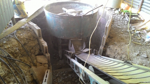 ขายเครื่องปั้นอิฐบล๊อคแบบสายพาน