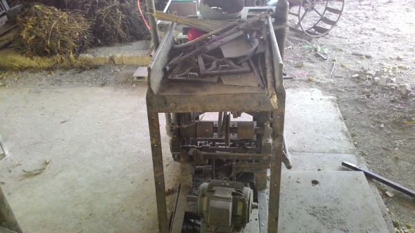 ขายเครื่องปั้นอิฐบล๊อคแบบสายพาน ขายเครื่องปั้นอิฐบล๊อคแบบสายพาน