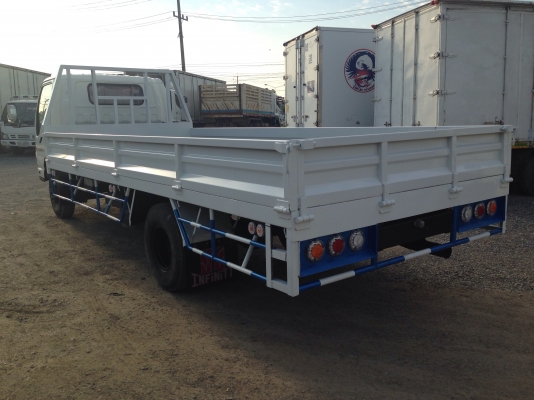 6ล้ออีซูซุNQR/150HPยาว5.50เมตร