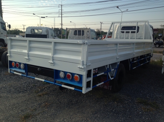 6ล้ออีซูซุNQR/150HPยาว5.50เมตร