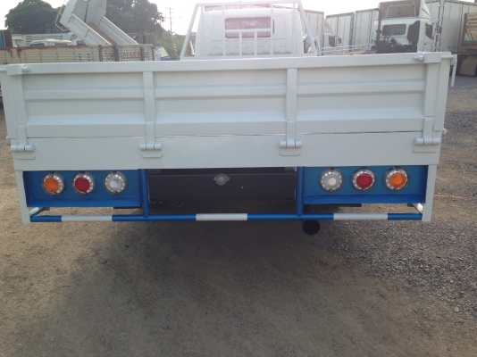 6ล้ออีซูซุNQR/150HPยาว5.50เมตร