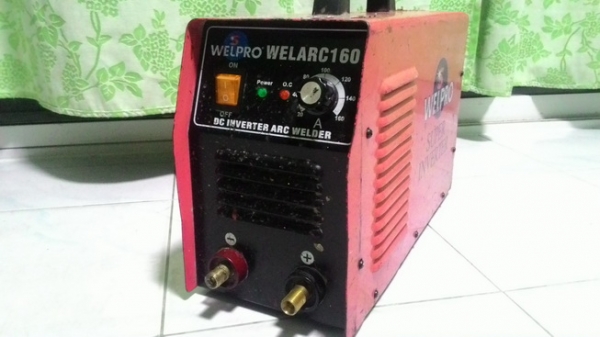เครื่องเชื่อมไฟฟ้าอินเวอร์เตอร์  welpro ขนาด 160 แอมป์ อุปกรณ์ครบ พร้อมใช้งานครับ