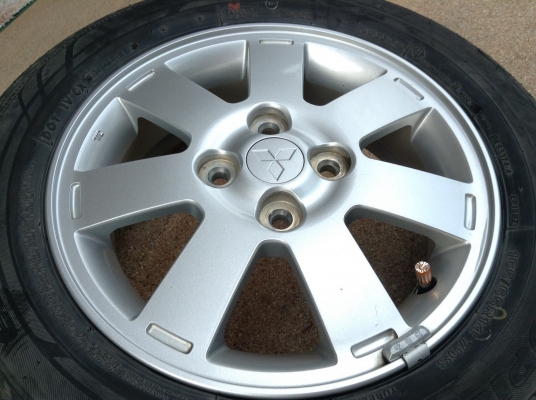 ล้อ มิราจ ขอบ14 พร้อมยางบริสโตน