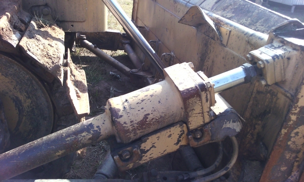 ขายด่วนรถแทร็กเตอรCATD7Fรถสวยพร้อมใช้งานไมมีเอกสาร