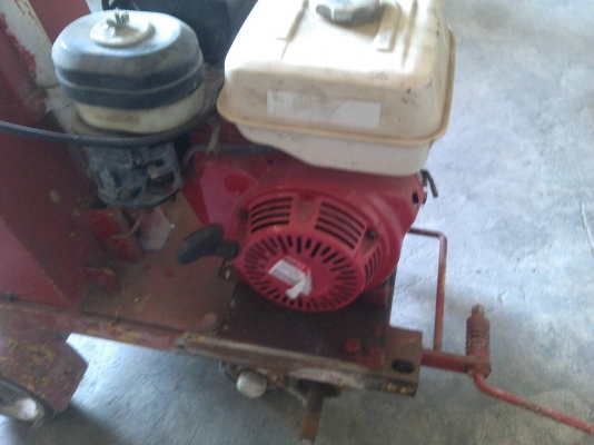 ตามมาติดๆ อีกตัวครับ - กับเครื่องตัดคอนกรีต มือสองญี่ปุ่น HONDA เครื่องเบนซิน ตามมาติดๆ อีกตัวครับ - กับเครื่องตัดคอนกรีต มือสองญี่ปุ่น HONDA เครื่องเบนซิน