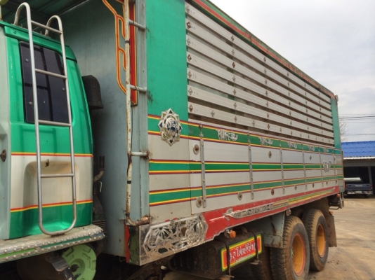 ขายด่วนเม็กก้า 260แรง ดั้มเนียมเกษตรอู่ธวัชชัยการช่าง รถสวยมาก