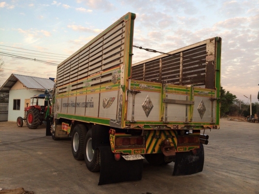 ขายด่วนเม็กก้า 260แรง ดั้มเนียมเกษตรอู่ธวัชชัยการช่าง รถสวยมาก