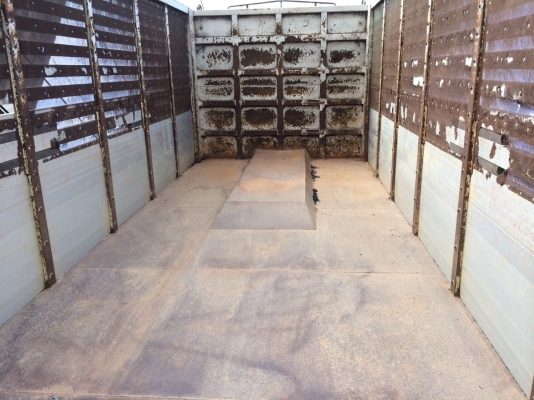 ขายด่วนเม็กก้า 260แรง ดั้มเนียมเกษตรอู่ธวัชชัยการช่าง รถสวยมาก